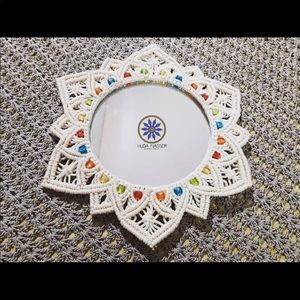 Meet your Posher, Nadin